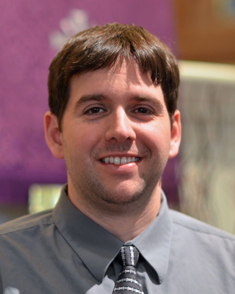 Blake Hoppes-Organist/Accompanist